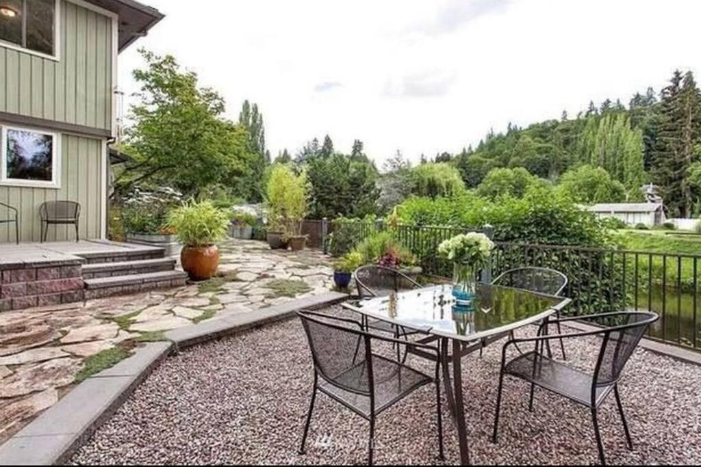 Bothell River House Luaran gambar