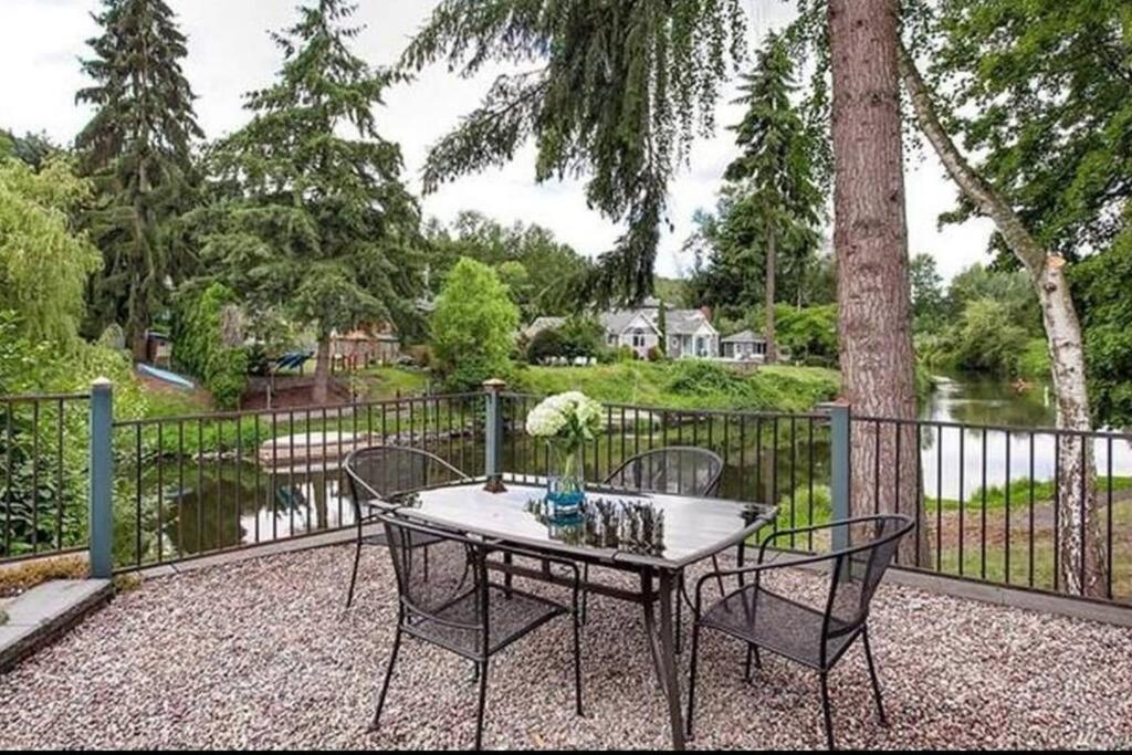Bothell River House Luaran gambar